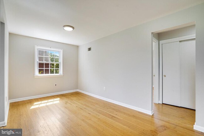 Foto del edificio - 706 N Cleveland St