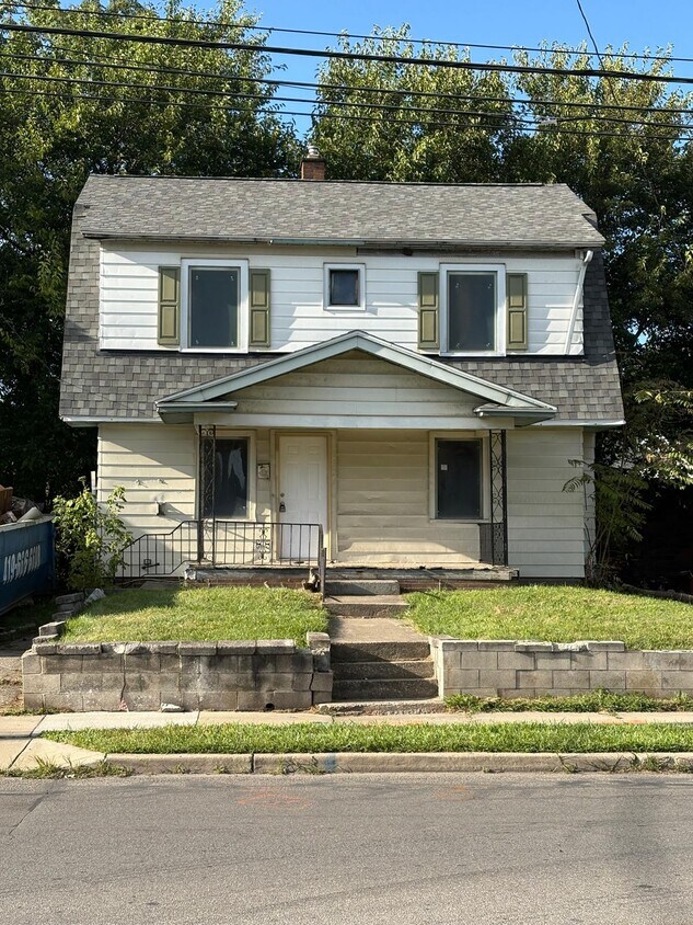 Foto principal - 1924 Dorr St