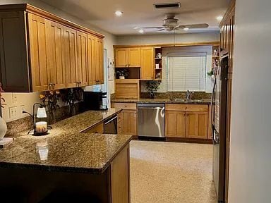 Foto del edificio - South Tampa Gem Near Bayshore | Huge Backyard + Prime Location
