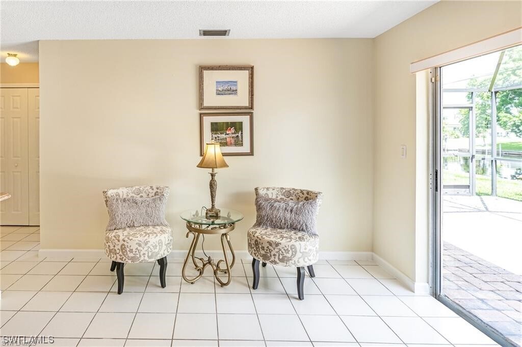 Foto del edificio - 5227 Coronado Pkwy