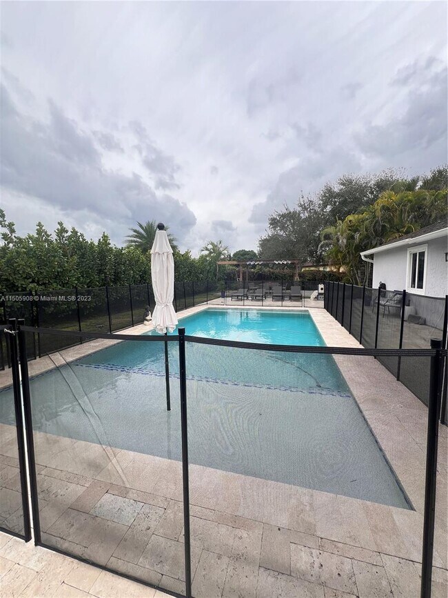 Building Photo - 15050 SW 156th Terrace