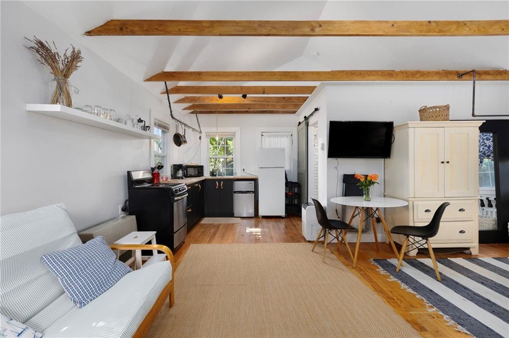 Primary Photo - 109 Allston Ave