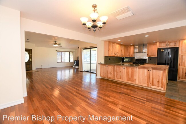Building Photo - 4 br, 2 bath House - 1548 Bear Creek