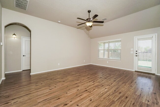 Foto del edificio - 8510 Winchester Way