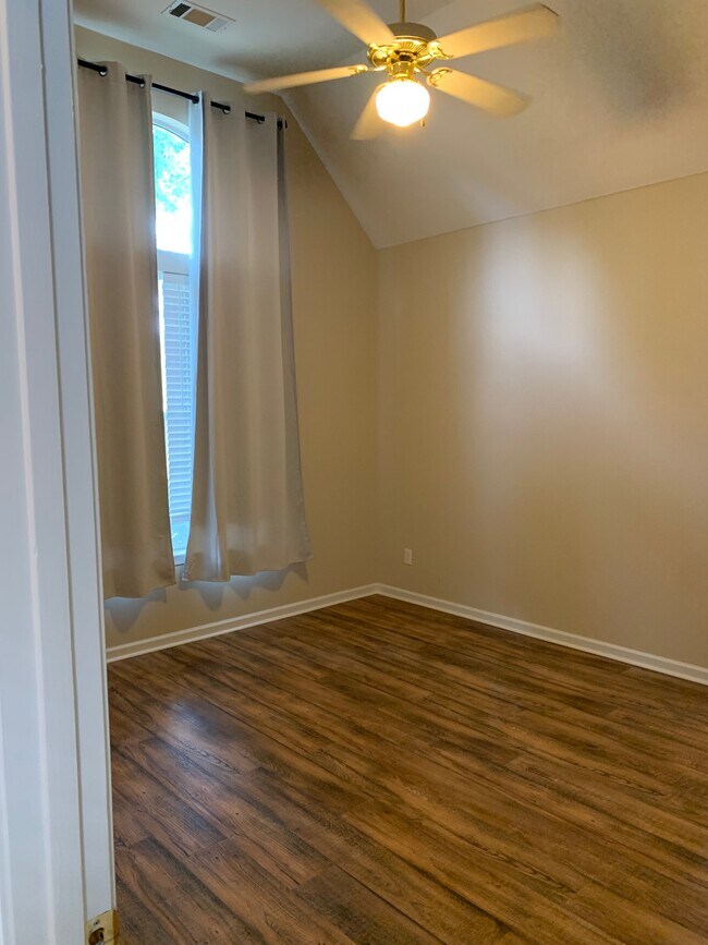 Master Bedroom - 1161 Misty Isle Drive