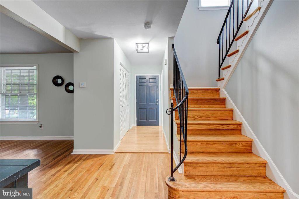 Primary Photo - 1007 Arcola Ave