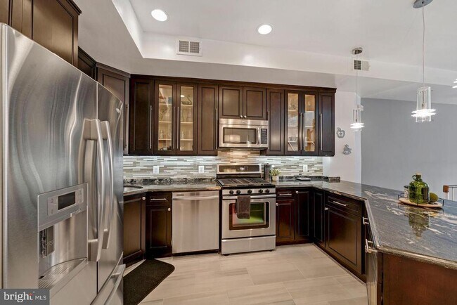 Building Photo - 2717 13th St NW