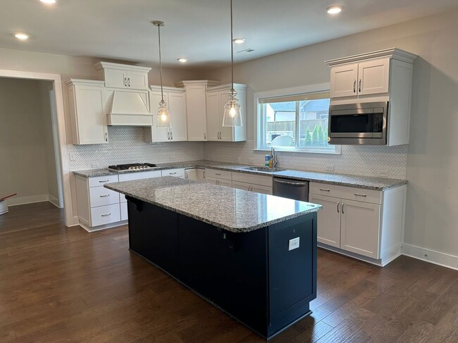 Foto del edificio - 1717 Buttonwood Lp