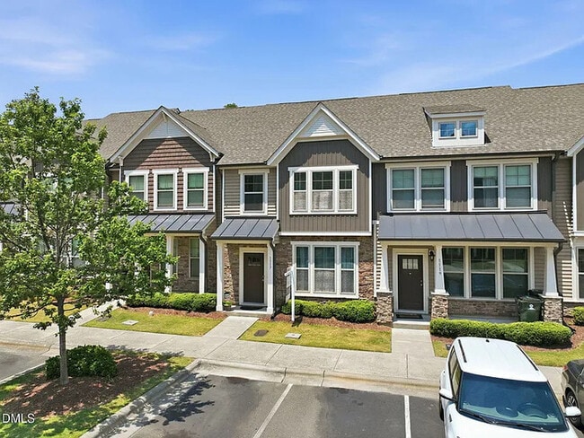 Building Photo - Lease OR Lease to Own