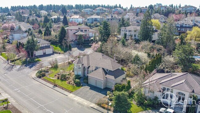 Foto del edificio - 2636 NW Lacamas Dr