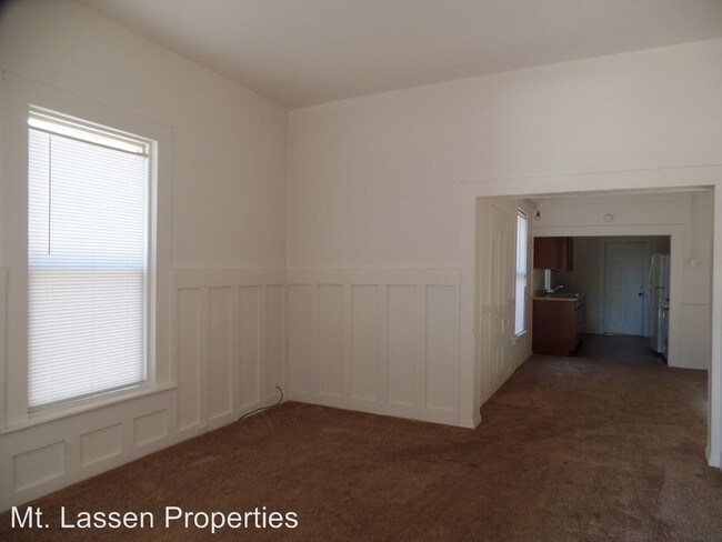 Building Photo - 3 br, 1 bath House - 260 N. Roop Street