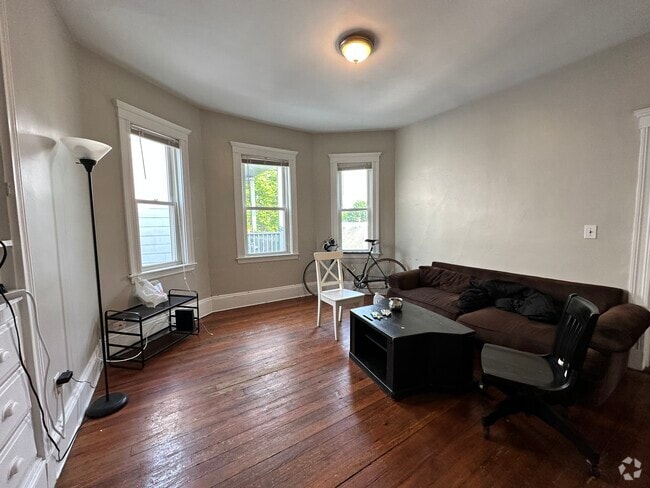 Building Photo - 348 Faneuil St