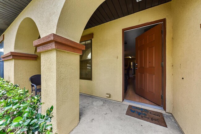 Foto del edificio - 632 Briar Way Ln