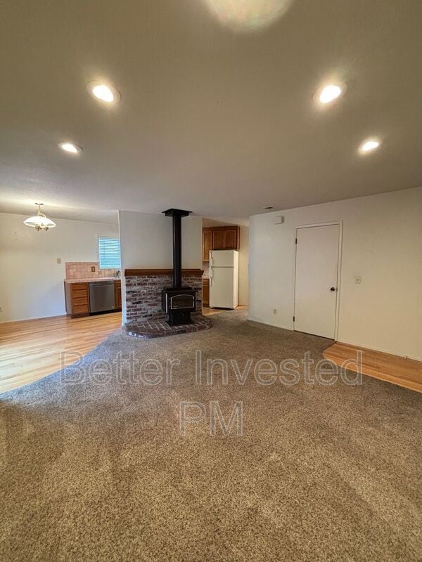 Foto del edificio - 1912 Cooper Dr