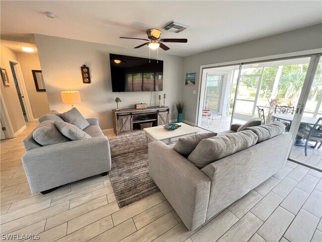 Foto del edificio - 5213 Elm Ct
