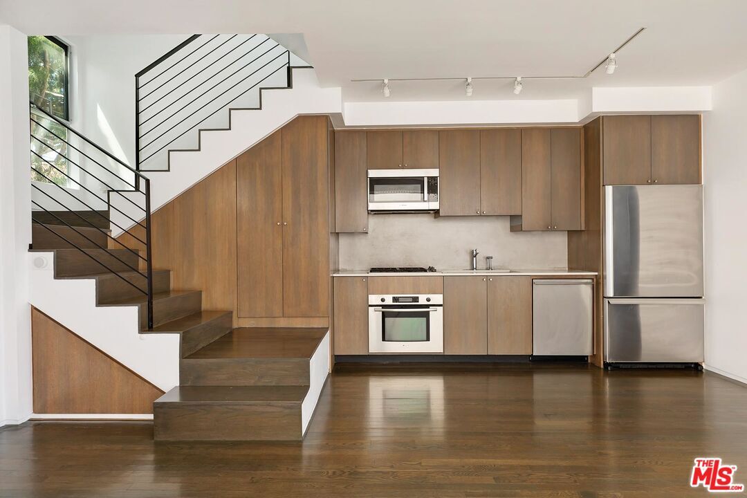 Foto principal - 705 Sunset Ave