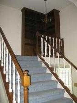 Stairs - 932 N Main St