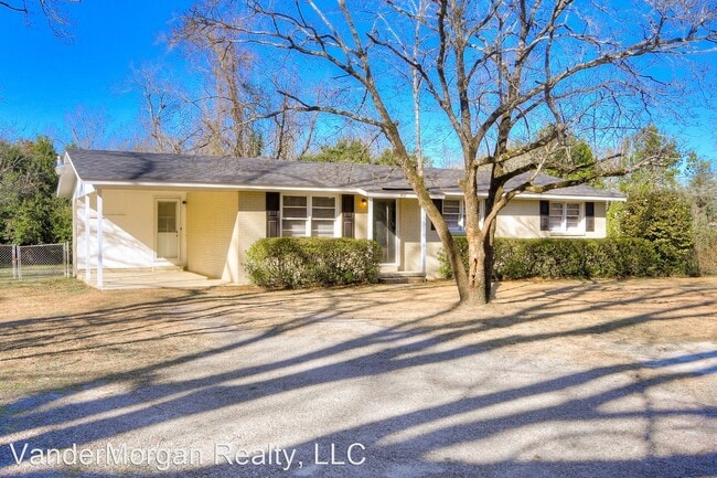 Foto del edificio - 3 br, 1.5 bath House - 460 East Boundary St