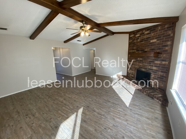 Foto del edificio - Updated and cozy 3/2/2