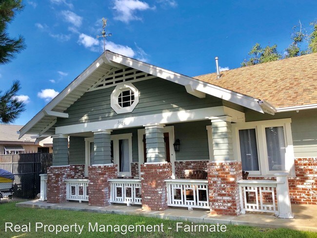 Foto del edificio - 3 br, 3 bath House - 3585 Vineland Ave