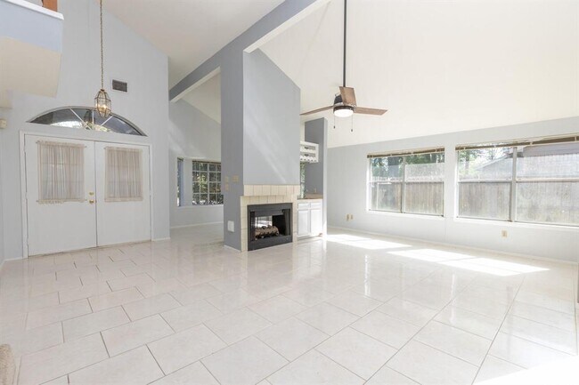 Building Photo - 3226 Glade Springs Dr