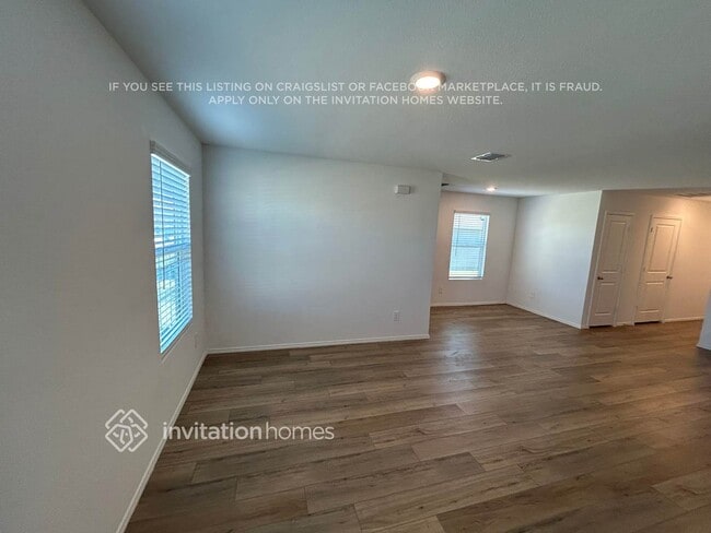 Foto del edificio - 3212 Crestone Dr