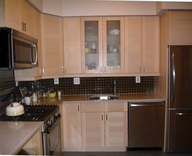 Kitchen - 3059 M St NW