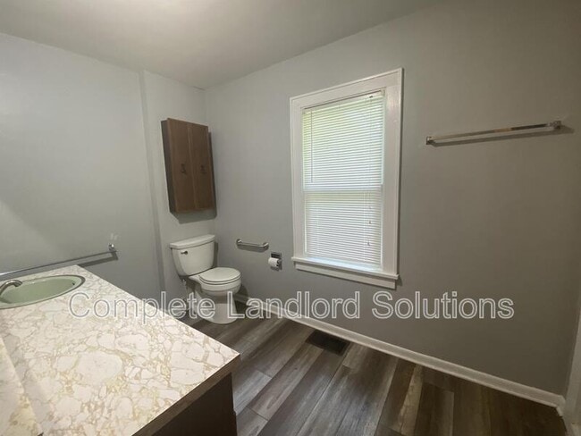 Building Photo - 1851 Gannon Rd