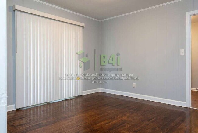 Foto del edificio - 6106 Venetian Way SW
