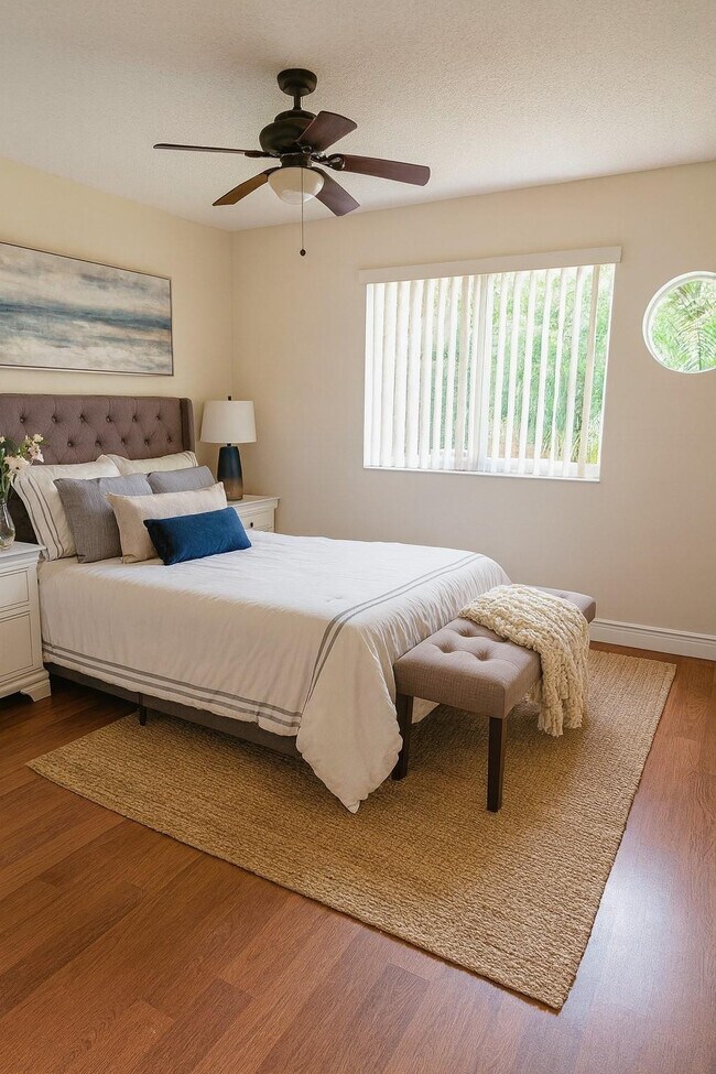 Foto del edificio - 705 NW 91st Terrace