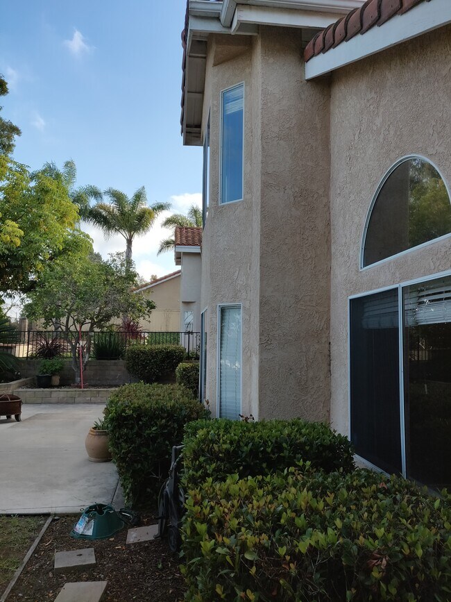 Foto del edificio - 1808 Crystal Ridge Way