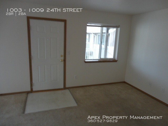 Foto del edificio - NEAR WWU - Courtyard Apartments