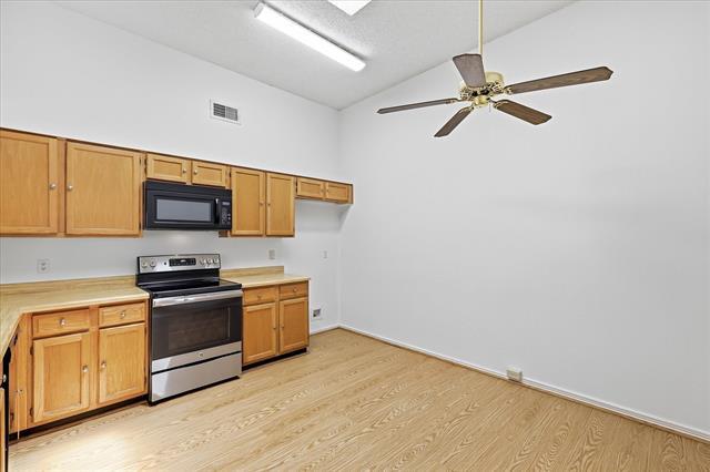 Building Photo - 559 Lee Dr