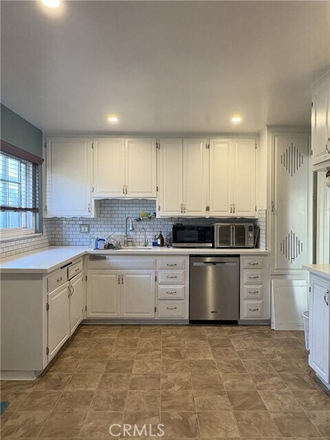 Foto del edificio - 13302 Heflin Dr