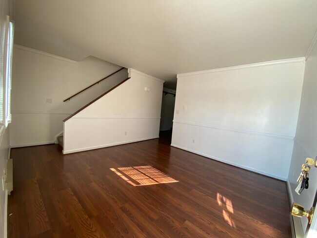 Foto del edificio - 6183 Mountain View Dr