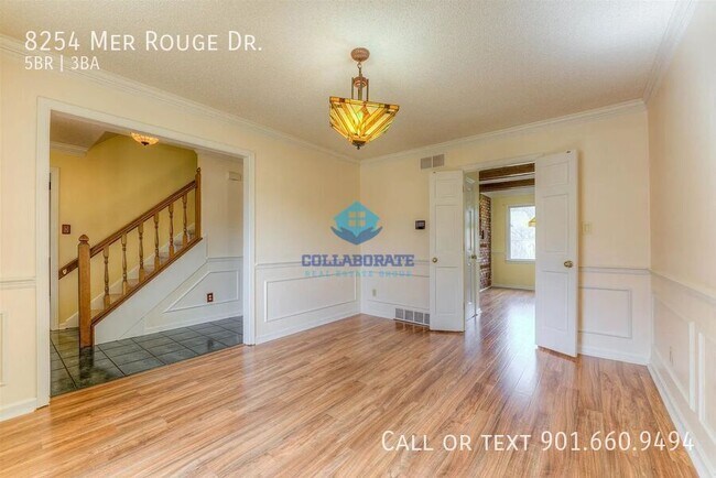 Foto del edificio - 8254 Mer Rouge Dr