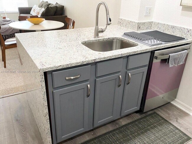 Foto del edificio - 2220 San Vittorino Cir