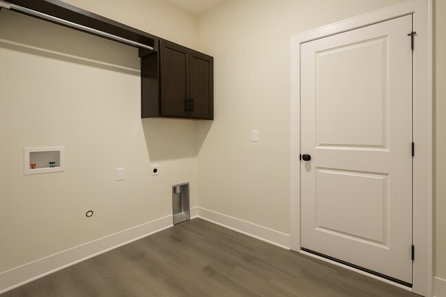 Foto del edificio - 11655/57 Harry Ct