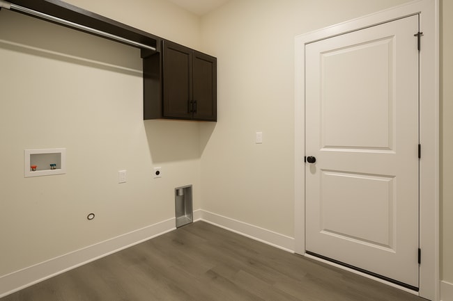 Building Photo - 11655/57 Harry Ct