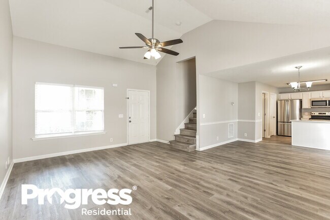 Foto del edificio - 1220 Shannon Ln