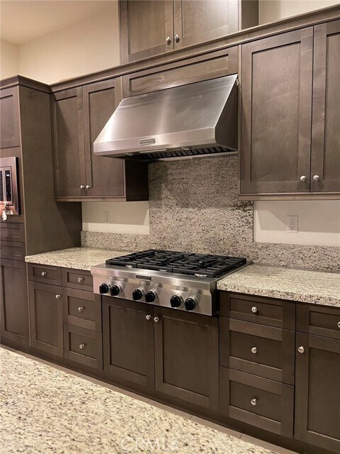 Foto del edificio - 18 Lark