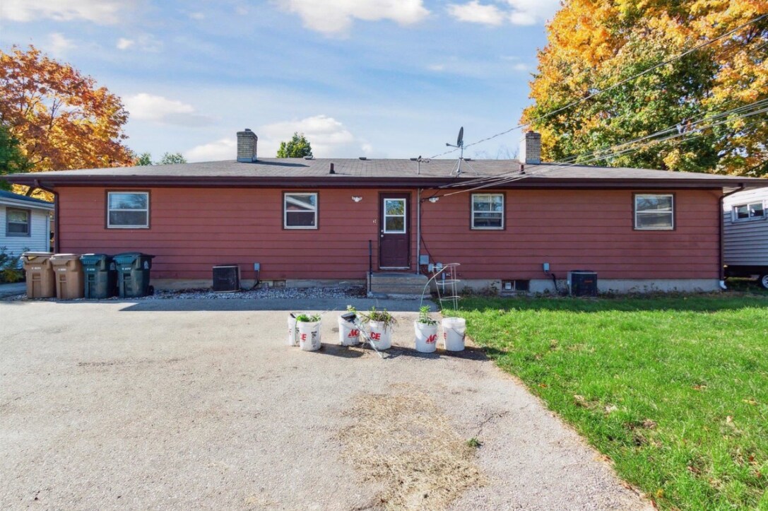 Primary Photo - 3727 W Karstens Dr