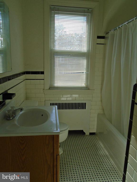 Building Photo - 29 N Symington Ave
