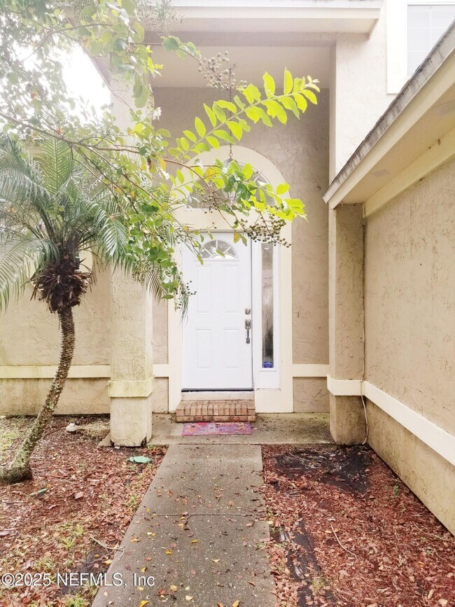 Building Photo - 2159 St Martins Dr E