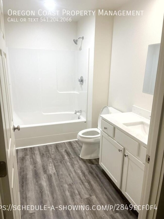 Foto del edificio - 170 SW Strawberry Ln