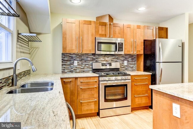 Foto del edificio - 737 Morton St NW