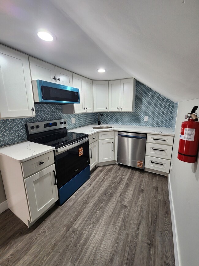 Foto del edificio - 93 Hughes St