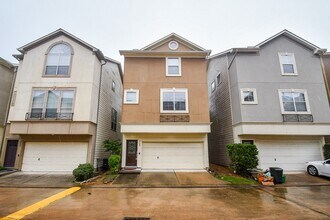 Building Photo - 3126 Clearview Cir