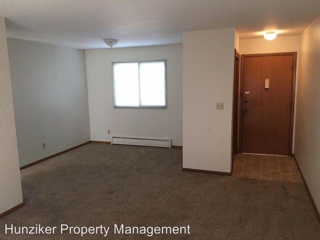 Building Photo - 2 br, 1 bath Apartment - 706 24th 706 24th #1