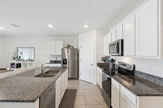 Foto del edificio - 5825 Arboretum St
